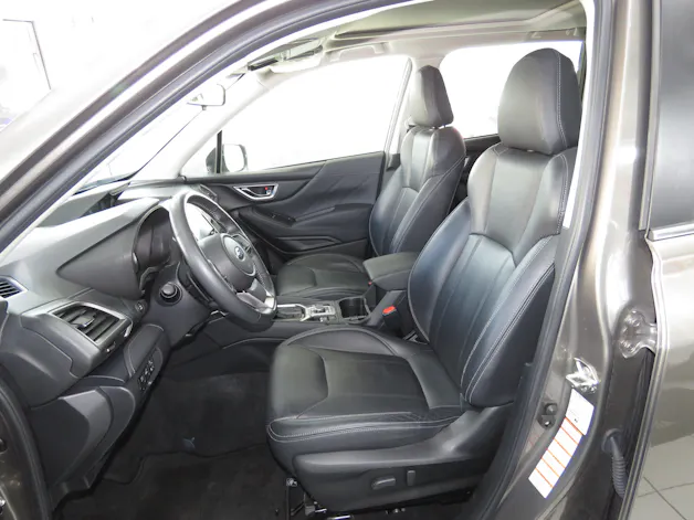 Subaru Forester 2.0i e-Boxer Luxury Lineartronic (Automat, Hybrid)