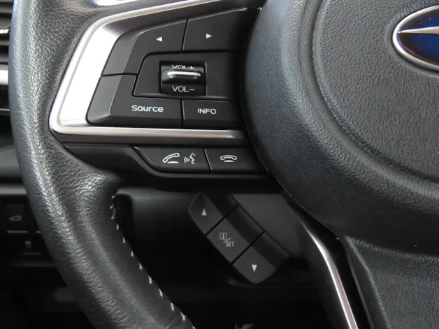 Subaru Forester 2.0i e-Boxer Luxury Lineartronic (Automat, Hybrid)