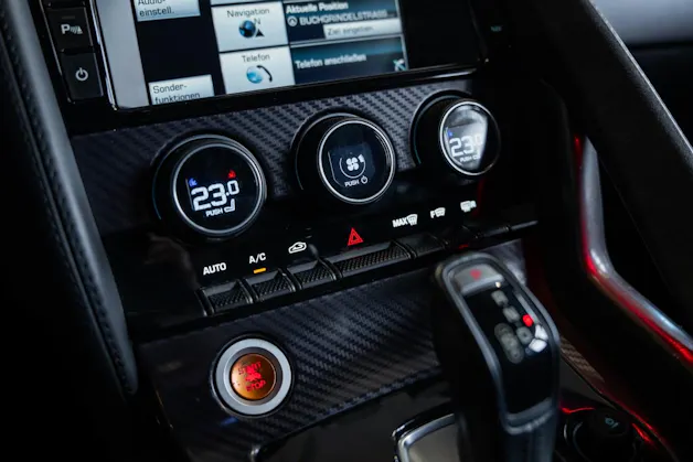 Jaguar F-Type Coupé R 5.0 V8 S/C