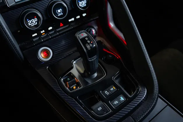 Jaguar F-Type Coupé R 5.0 V8 S/C