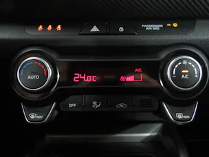 Kia Stonic 1.0 T-GDI MHEV GT-Line DCT (Automat)