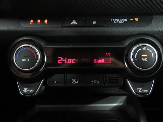 Kia Stonic 1.0 T-GDI MHEV GT-Line DCT (Automat)