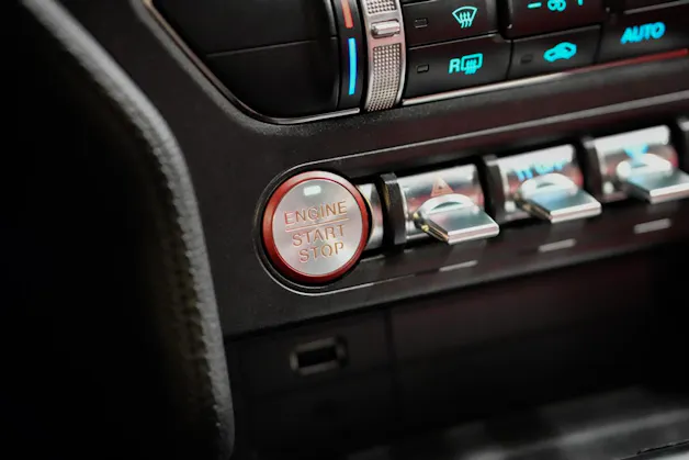 FORD Mustang Fastback 5.0 V8 GT