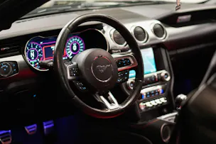 FORD Mustang Fastback 5.0 V8 GT