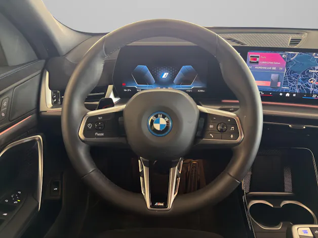 BMW iX2 xDrive30