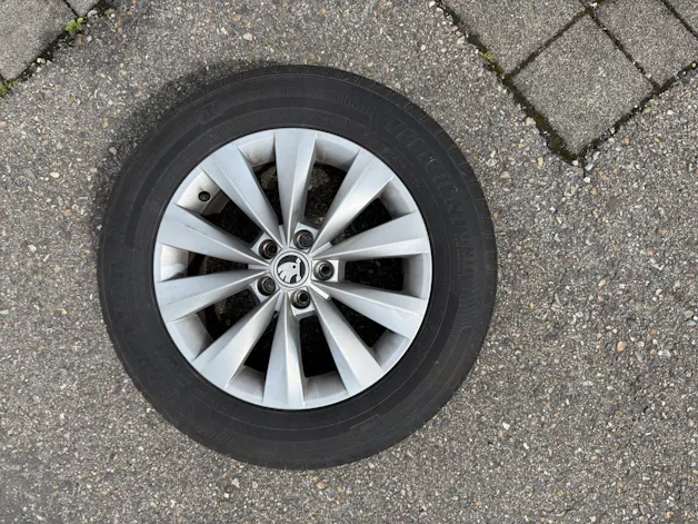 SKODA Kamiq 1.0 TSI Ambition DSG