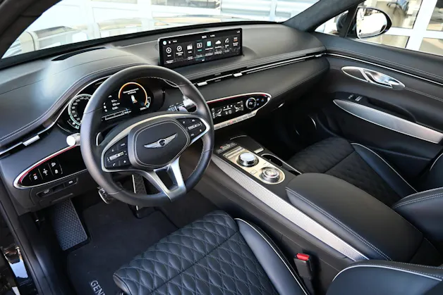 Genesis GV70 2.2 CRDI Luxury Black Edition AT8 AWD 4X4 + Voll-Ausstattung