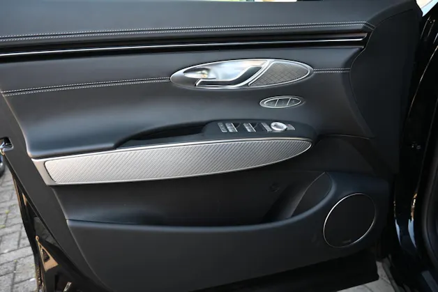 Genesis GV70 2.2 CRDI Luxury Black Edition AT8 AWD 4X4 + Voll-Ausstattung