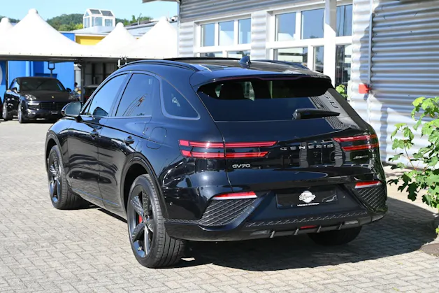 Genesis GV70 2.2 CRDI Luxury Black Edition AT8 AWD 4X4 + Voll-Ausstattung