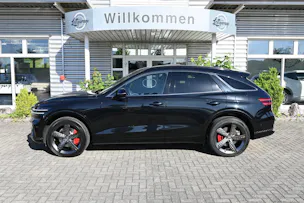 Genesis GV70 2.2 CRDI Luxury Black Edition AT8 AWD 4X4 + Voll-Ausstattung