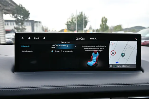 Genesis GV70 2.2 CRDI Luxury Black Edition AT8 AWD 4X4 + Voll-Ausstattung