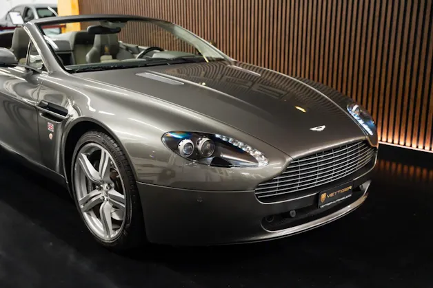 ASTON MARTIN V8 Vantage 4.7 Sportshift