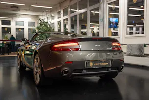 ASTON MARTIN V8 Vantage 4.7 Sportshift