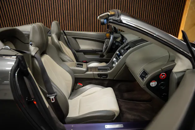 ASTON MARTIN V8 Vantage 4.7 Sportshift