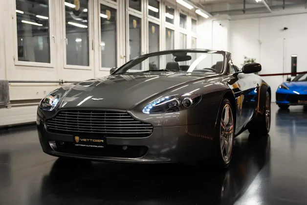 ASTON MARTIN V8 Vantage 4.7 Sportshift