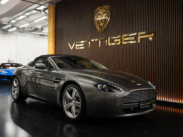 ASTON MARTIN V8 Vantage 4.7 Sportshift