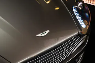 ASTON MARTIN V8 Vantage 4.7 Sportshift