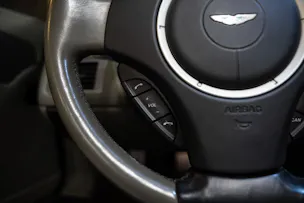 ASTON MARTIN V8 Vantage 4.7 Sportshift