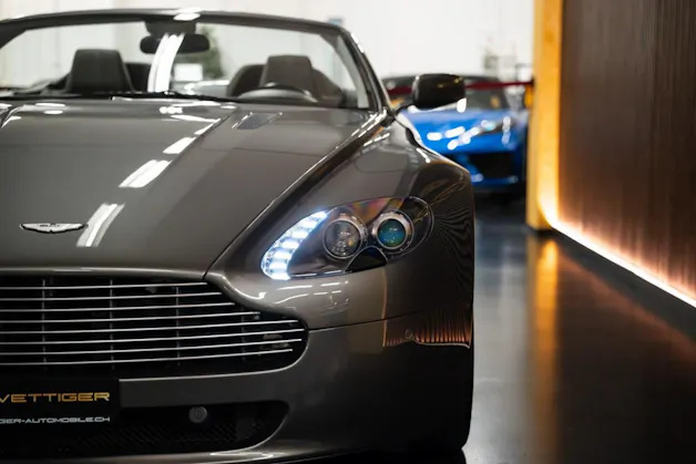 ASTON MARTIN V8 Vantage 4.7 Sportshift