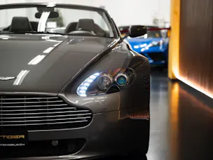 ASTON MARTIN V8 Vantage 4.7 Sportshift