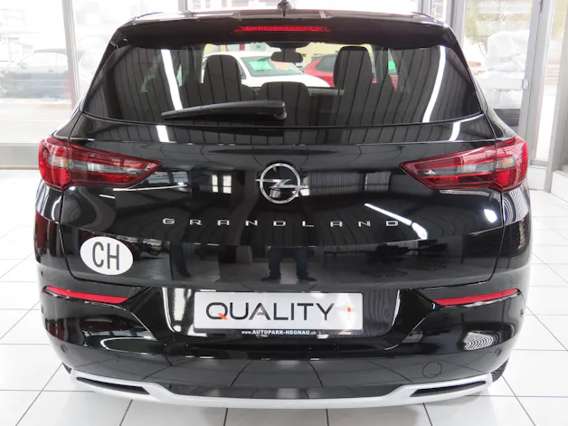 OPEL Grandland 1.2i TP Elegance Automat