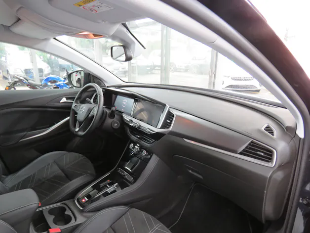 OPEL Grandland 1.2i TP Elegance Automat