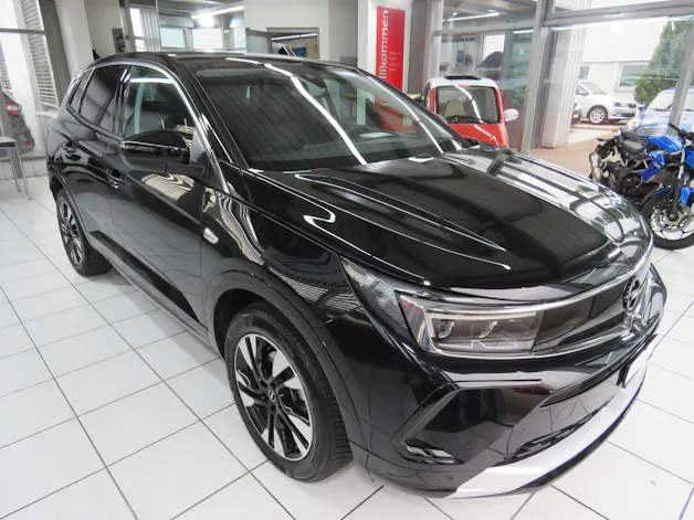 OPEL Grandland 1.2i TP Elegance Automat