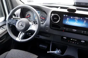 MERCEDES-BENZ Sprinter 317 CDI Lang 9G-TRONIC
