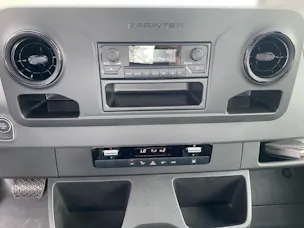 MERCEDES-BENZ Sprinter 519 CDI Standard 9G-TRONIC 4x4