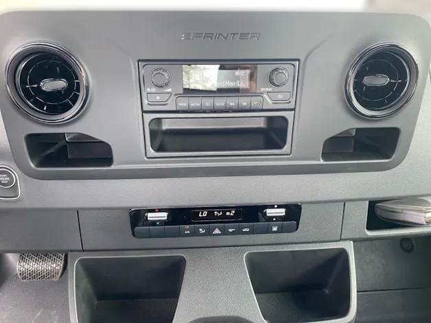 MERCEDES-BENZ Sprinter 519 CDI Standard 9G-TRONIC 4x4