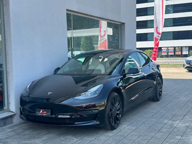 Tesla Model 3 Performance Dual Motor AWD* FSD inkl.*