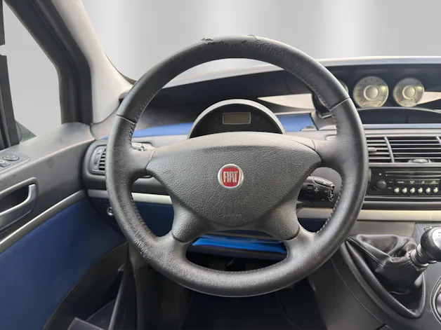FIAT Ulysse 2.2 16V JTD Swiss Edition