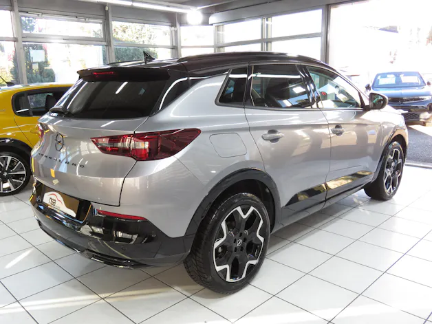 OPEL Grandland 1.2i TP GS Line Automatik