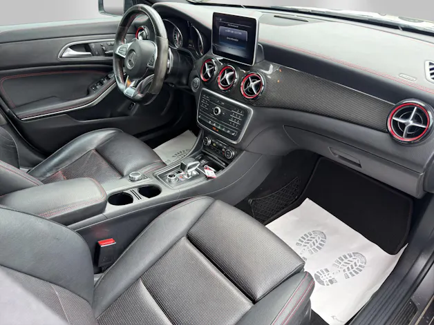 MERCEDES-BENZ CLA Shooting Brake 45 AMG 4Matic Speedshift