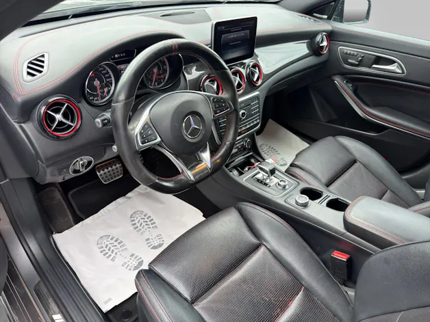 MERCEDES-BENZ CLA Shooting Brake 45 AMG 4Matic Speedshift