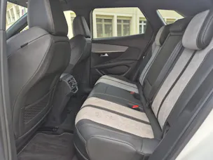 PEUGEOT 3008 300e Hybrid4 GT EAT8