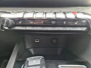 PEUGEOT 3008 300e Hybrid4 GT EAT8