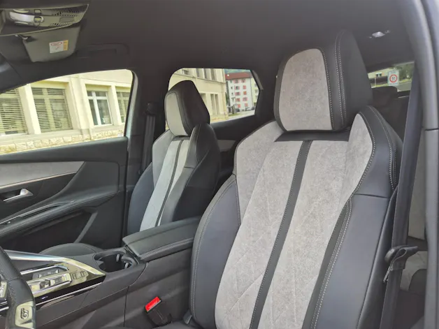 PEUGEOT 3008 300e Hybrid4 GT EAT8