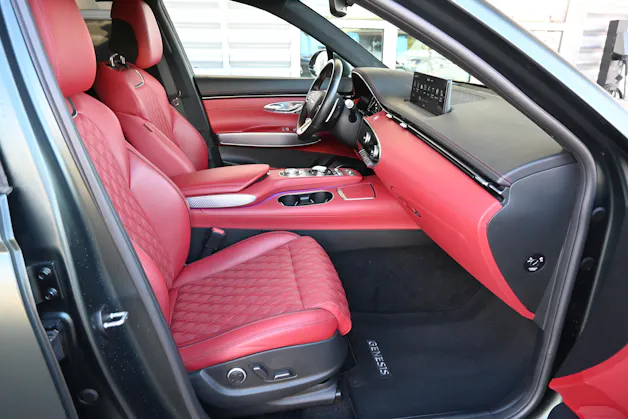 Genesis GV70 2.2 CRDI Luxury AT8 AWD 4x4 (CH Auto) + AHK 2500kg