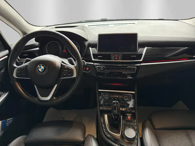BMW 218d xDrive Active Tourer Steptronic Sport Line