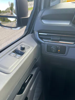 VW Transporter Plus 2.0 TDI 4Motion Lang Automat Pan Americana, 5-Sitzer