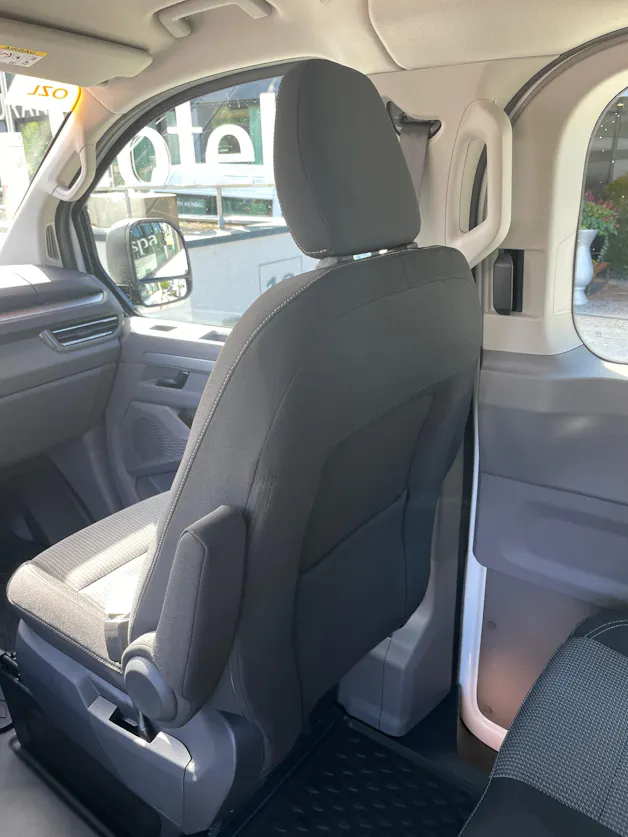 VW Transporter Plus 2.0 TDI 4Motion Lang Automat Pan Americana, 5-Sitzer