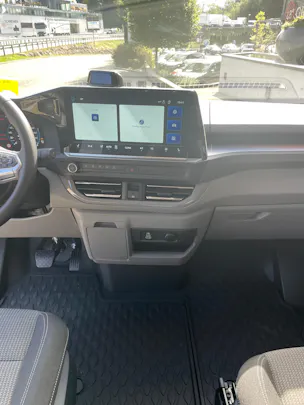 VW Transporter Plus 2.0 TDI 4Motion Lang Automat Pan Americana, 5-Sitzer