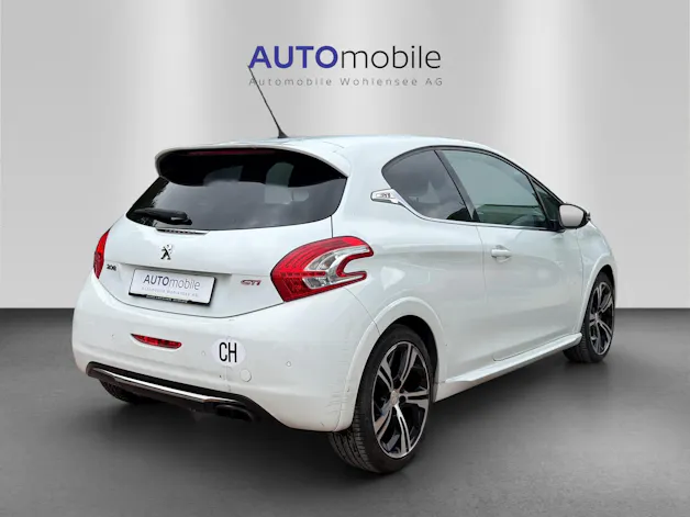 PEUGEOT 208 1.6 Turbo GTi