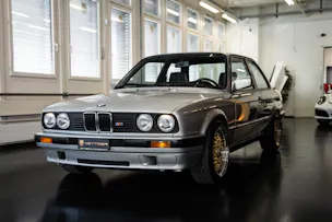 BMW 318iS