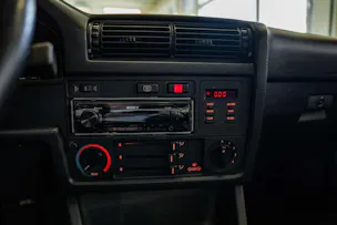 BMW 318iS