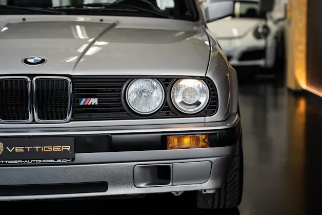 BMW 318iS