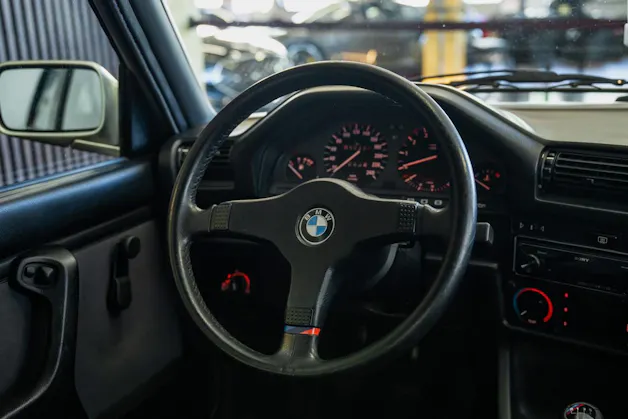 BMW 318iS