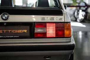 BMW 318iS