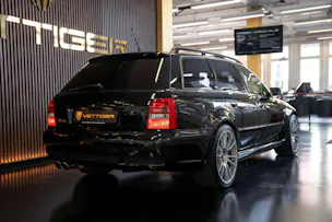 AUDI RS4 Avant quattro